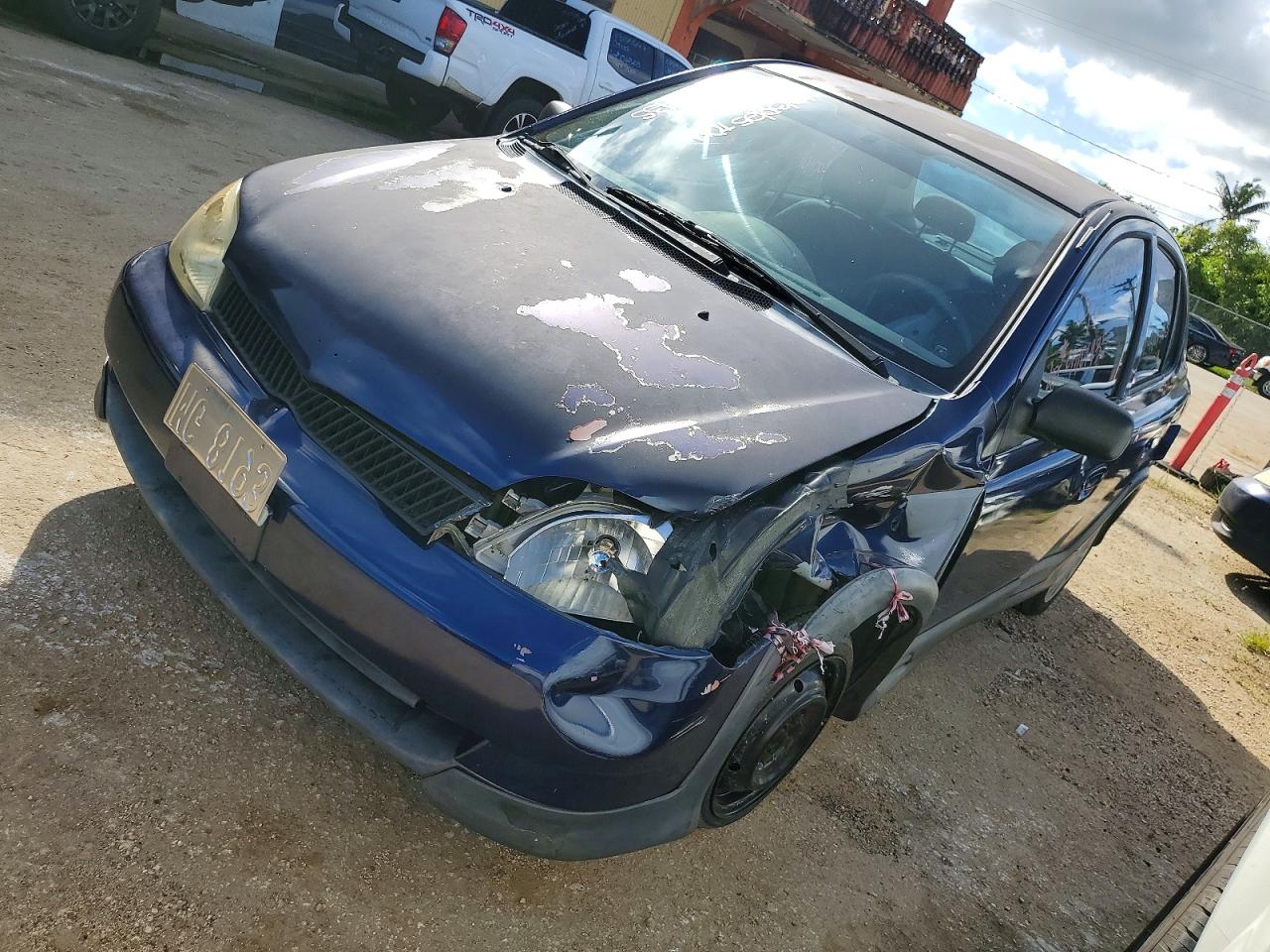 Salvage Toyota ECHO Image