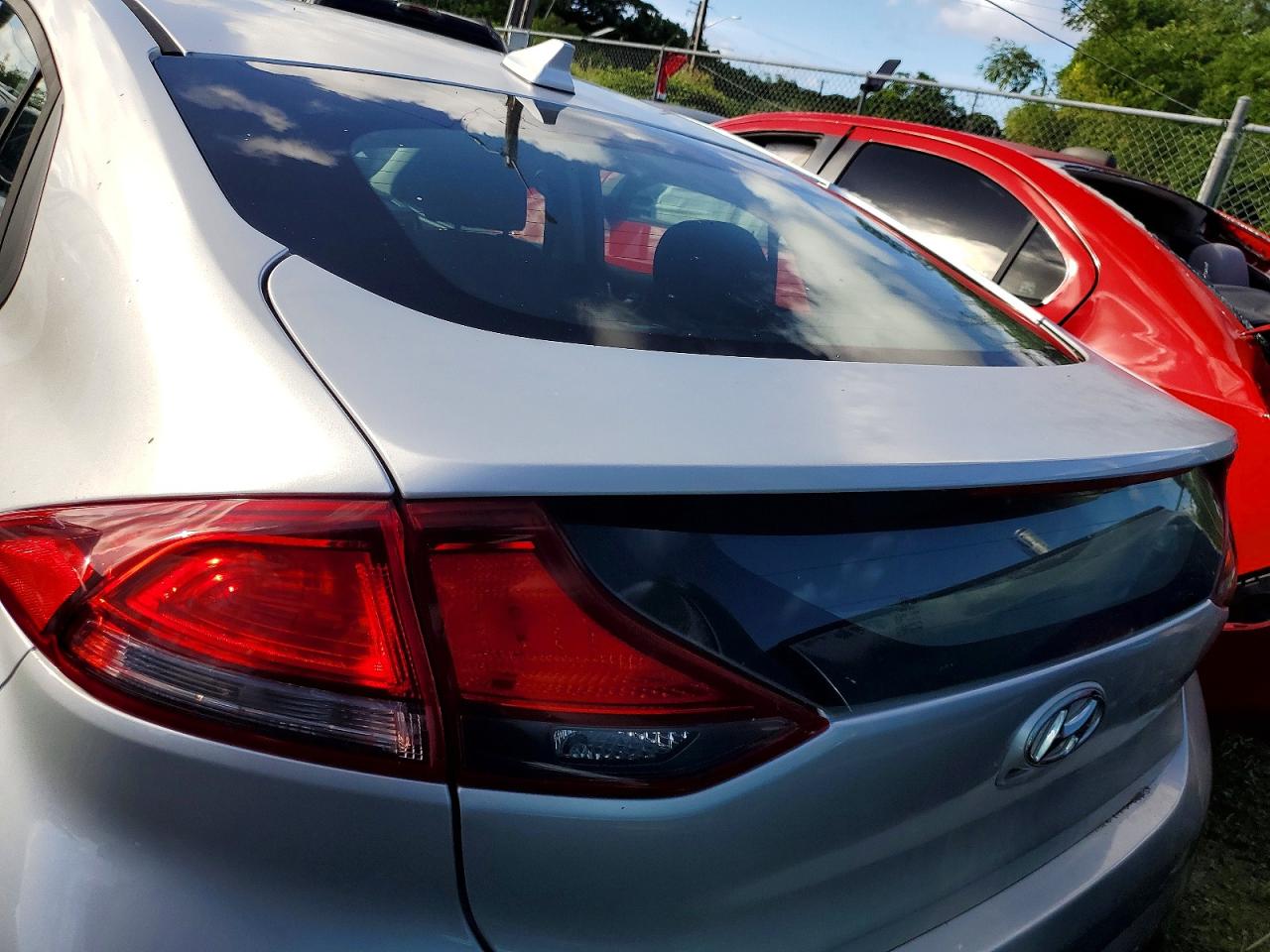 Hyundai Ioniq Blue