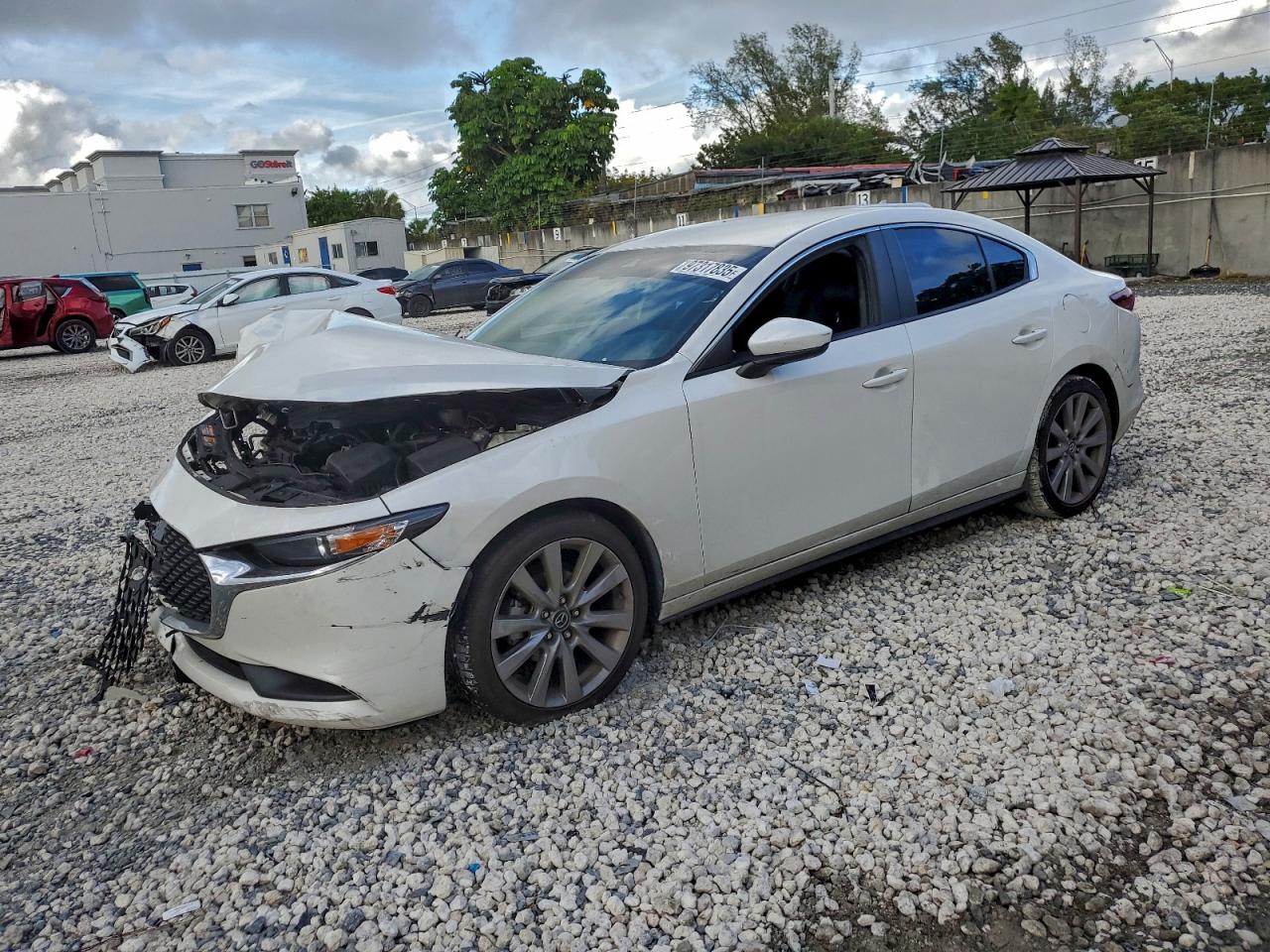 Salvage Mazda 3 Image