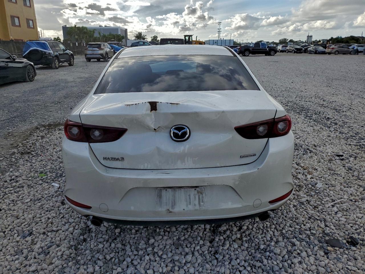 Mazda 3 Select