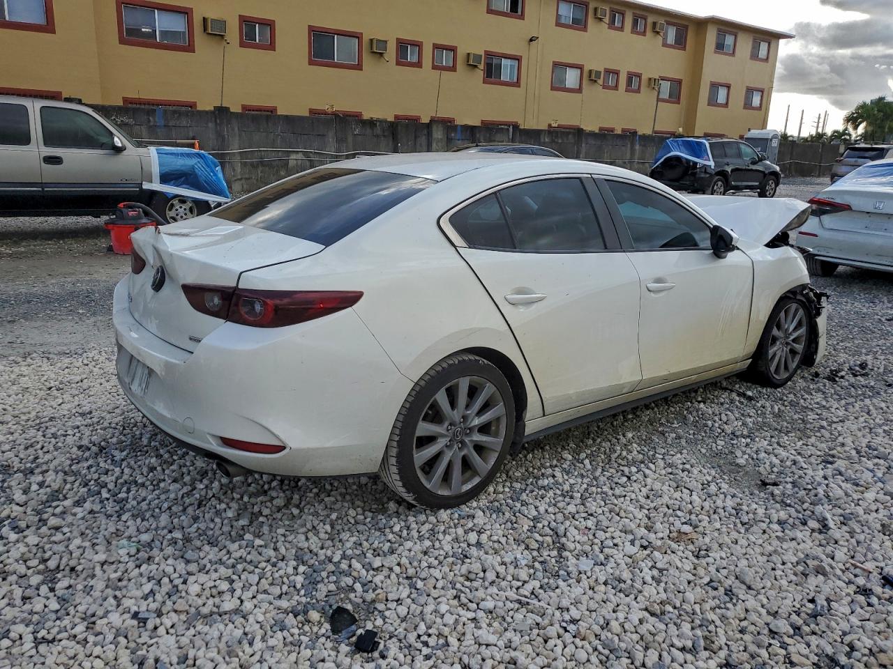Mazda 3 Select