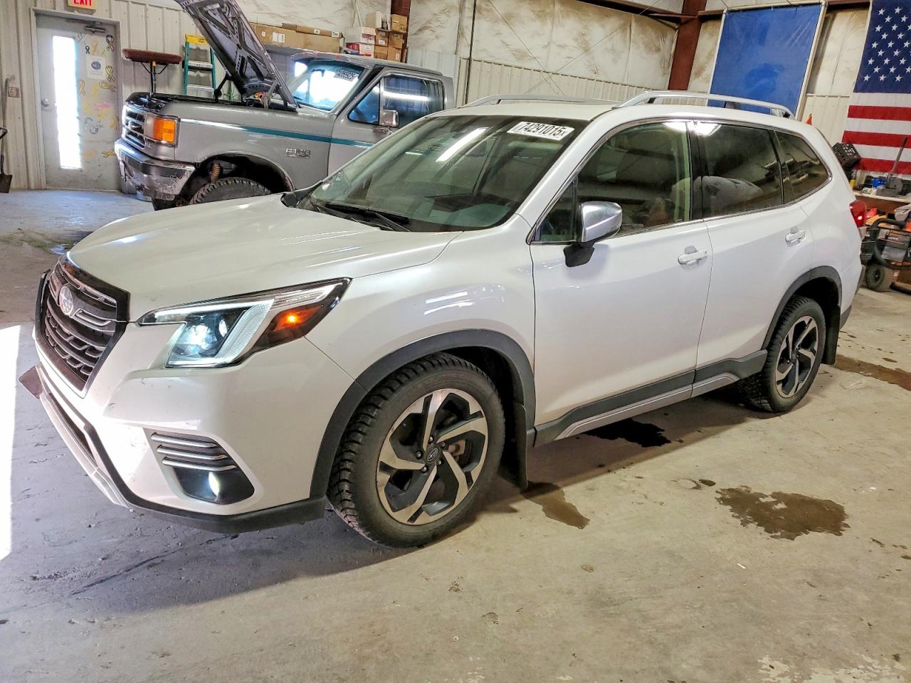 Salvage Subaru Forester Image