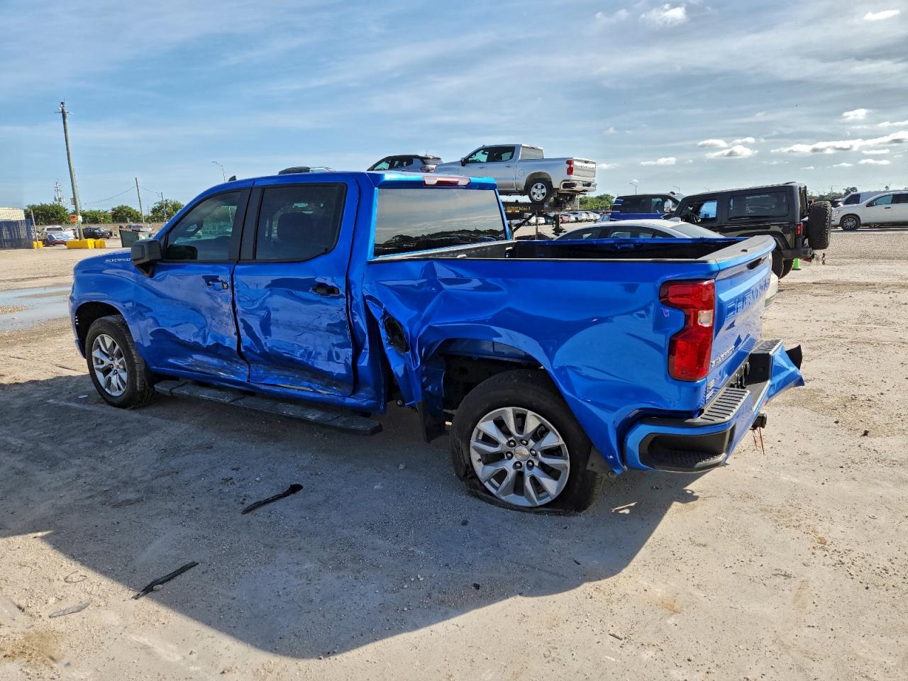 Chevrolet Silverado C1500 Custom
