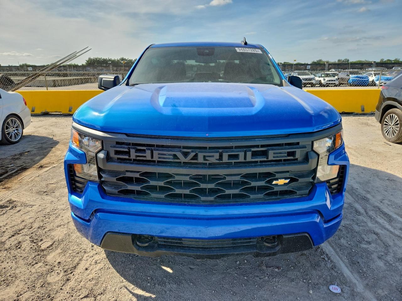 Chevrolet Silverado C1500 Custom