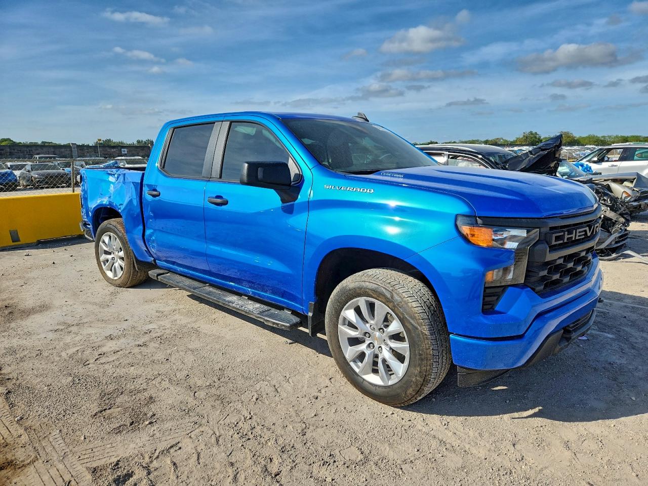 Chevrolet Silverado C1500 Custom