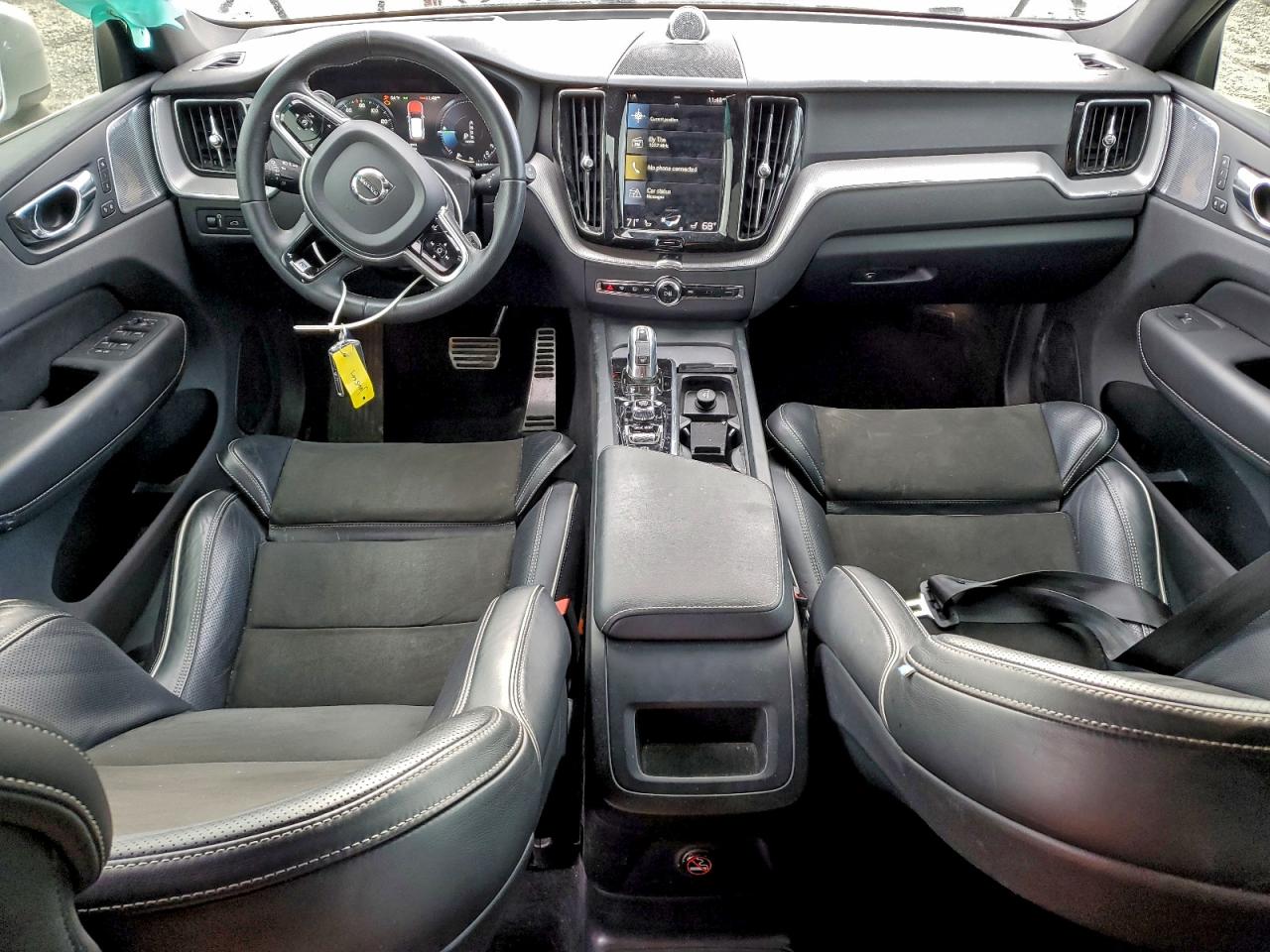 Volvo XC60 T8 R-design