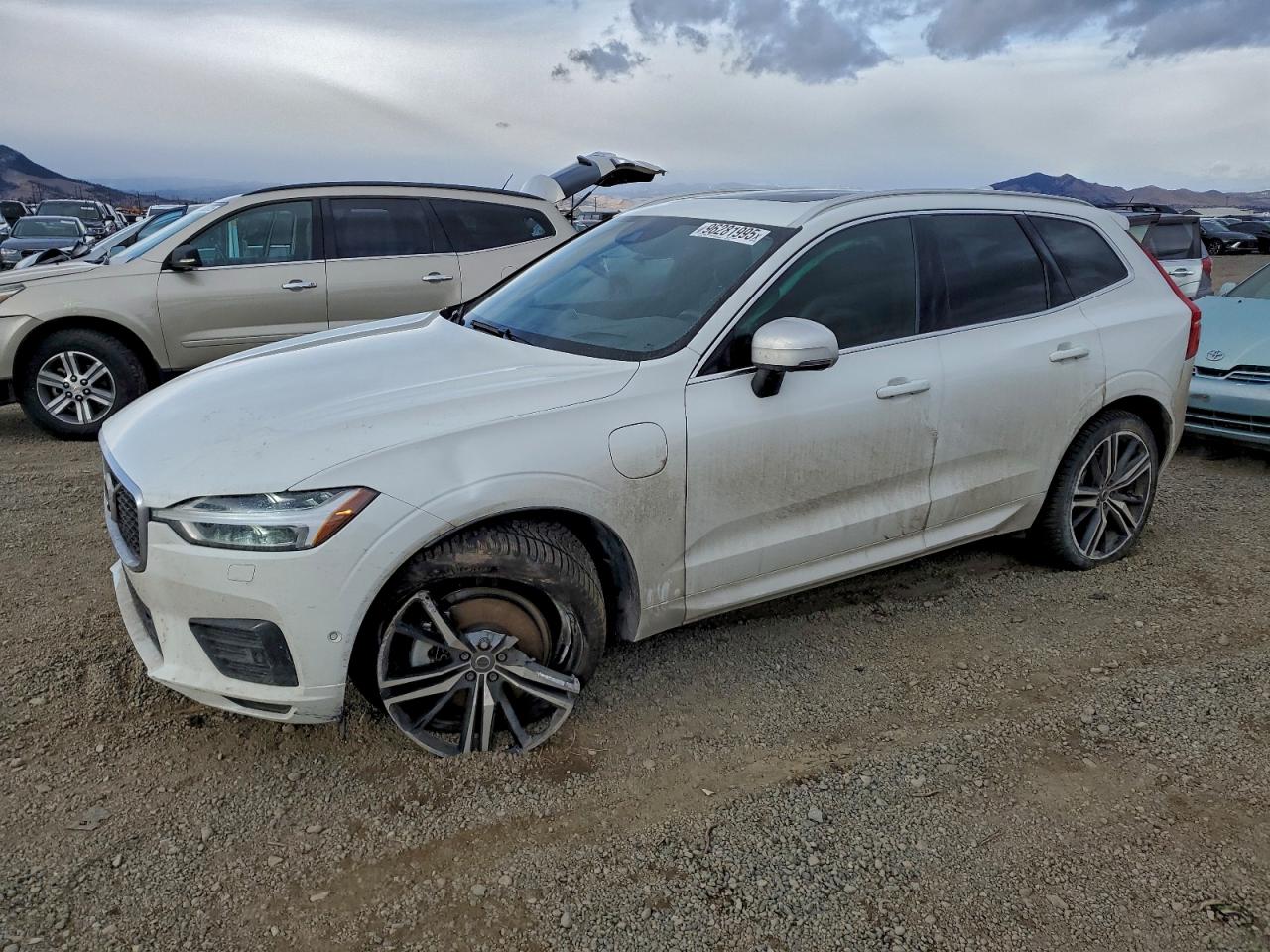 Salvage Volvo XC60 Image