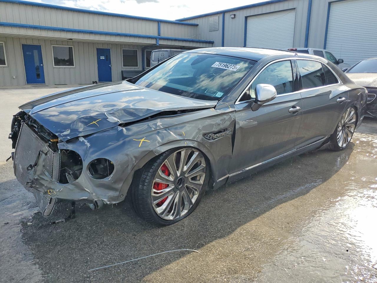 Salvage Bentley Flying Spur Image