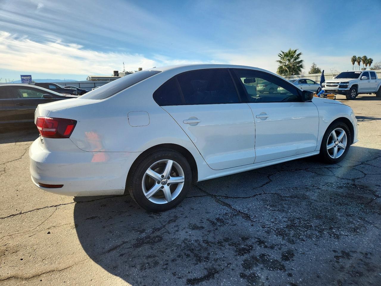 Volkswagen Jetta S