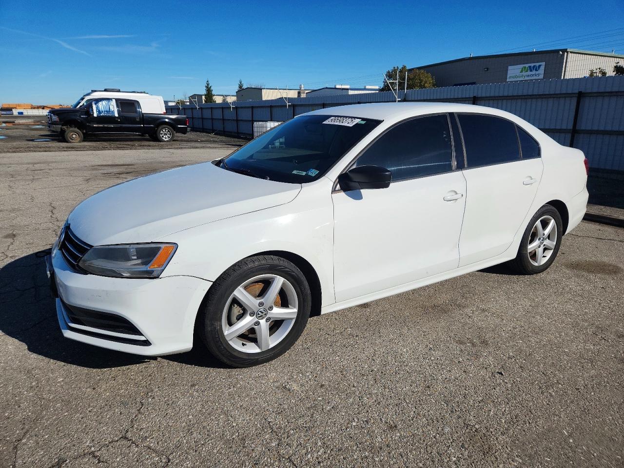 Salvage Volkswagen Jetta Image
