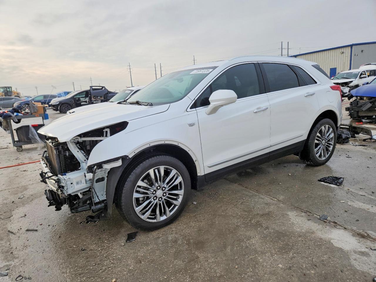 Salvage Cadillac XT5 Image
