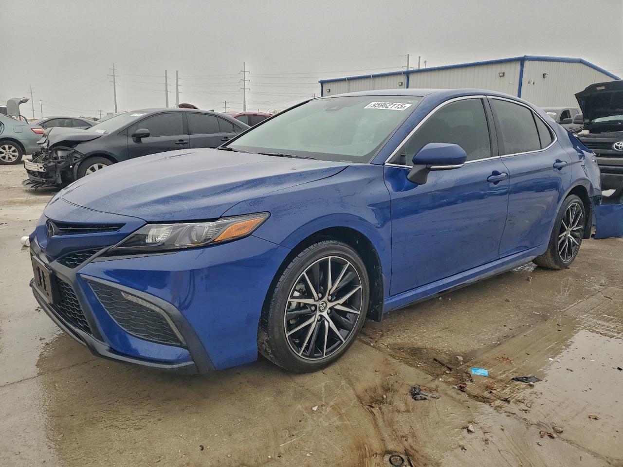 Salvage Toyota Camry Image