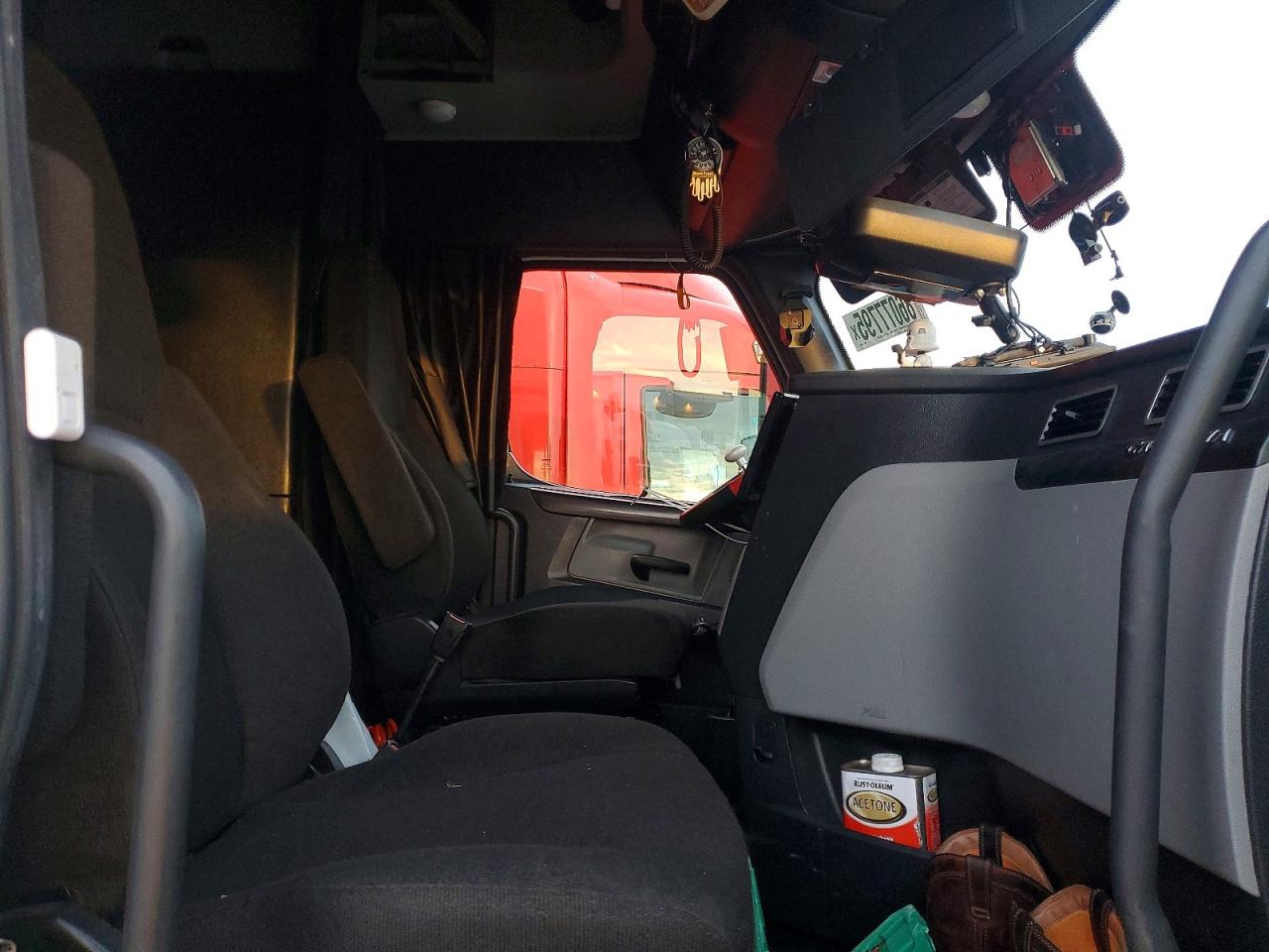Freightliner Cascadia 1
