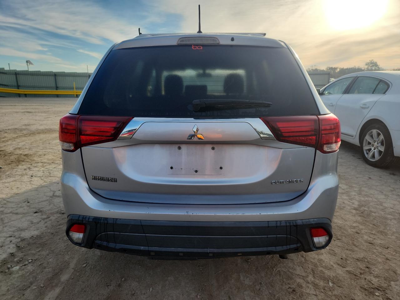 Mitsubishi Outlander Es