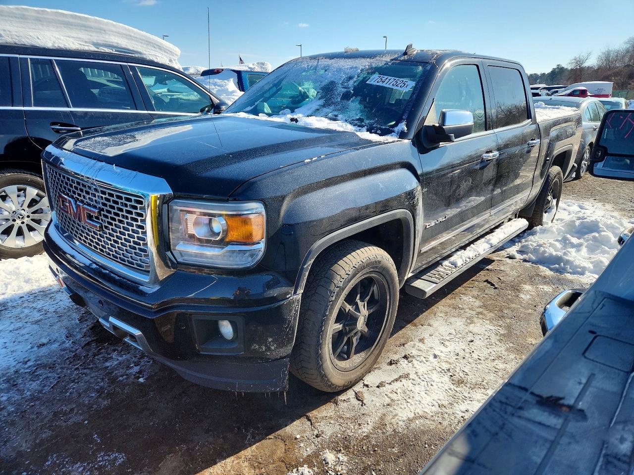 Salvage GMC Sierra Image