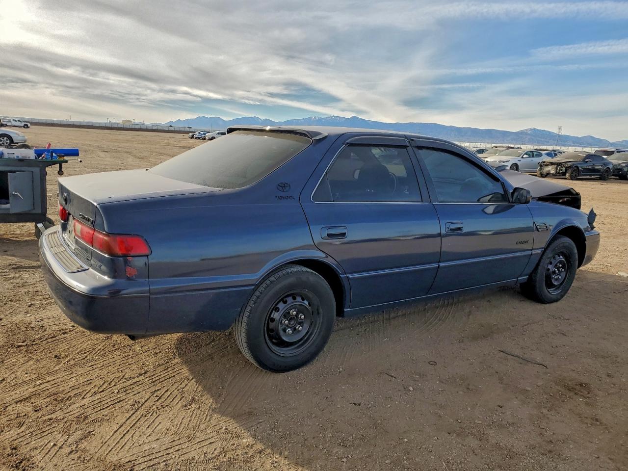 Toyota Camry Ce