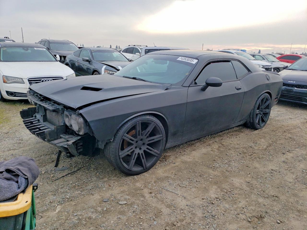 Salvage Dodge Challenger Image