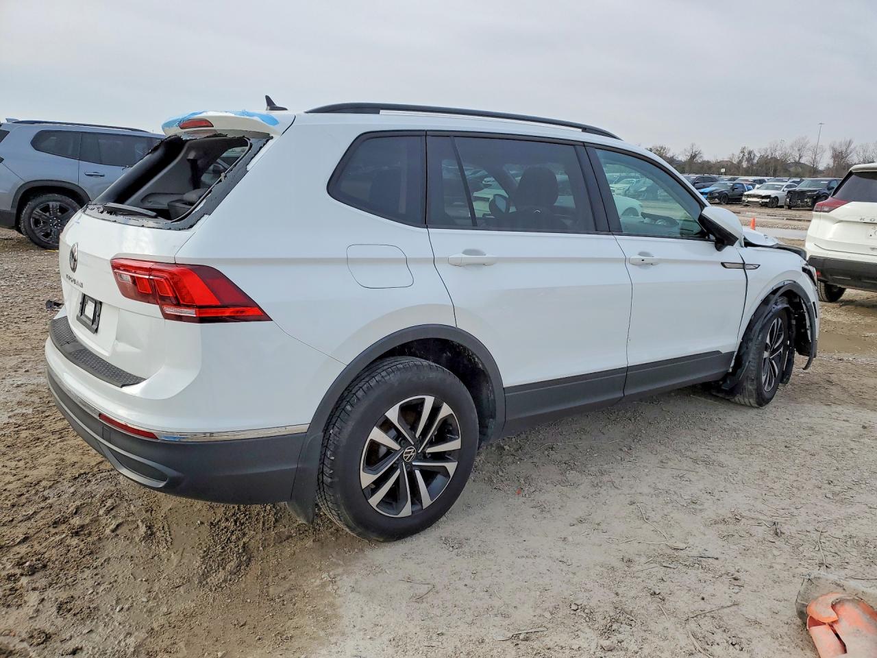 Volkswagen Tiguan S