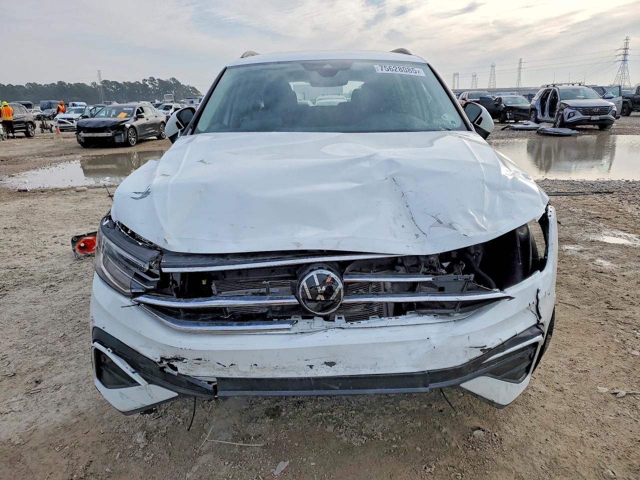 Volkswagen Tiguan S