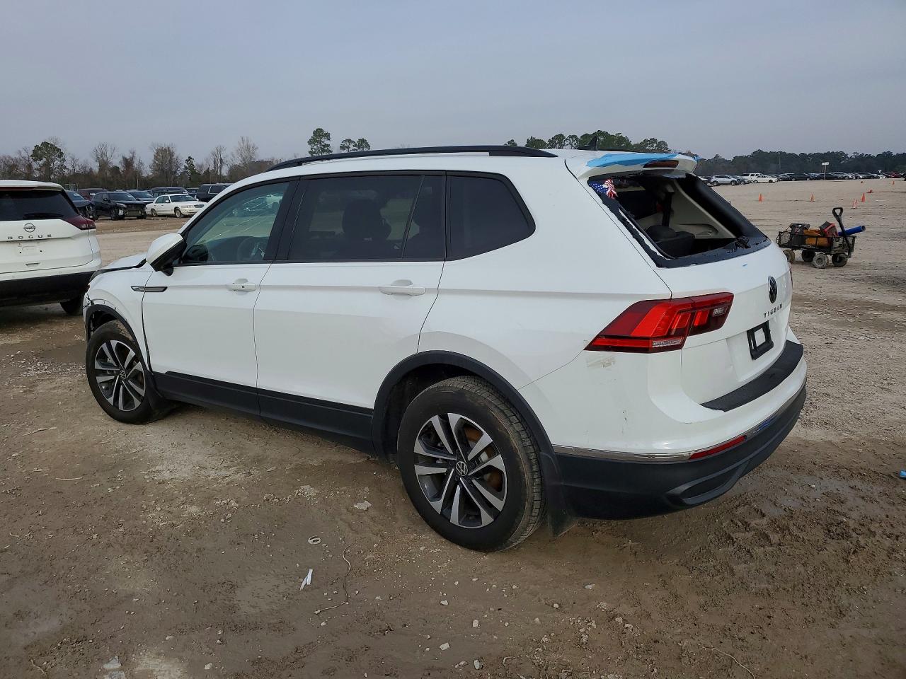 Volkswagen Tiguan S