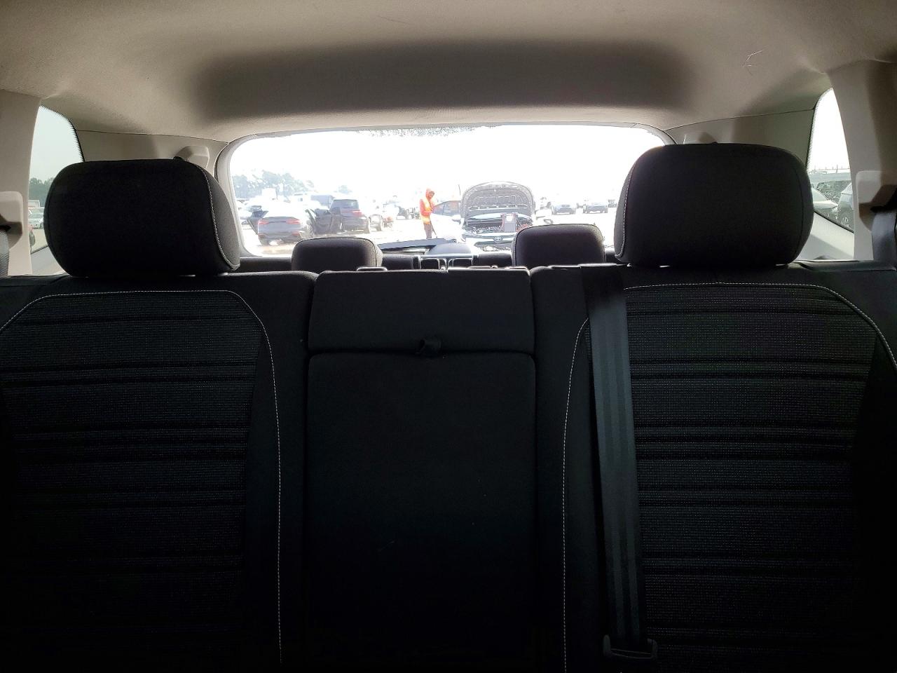 Volkswagen Tiguan S
