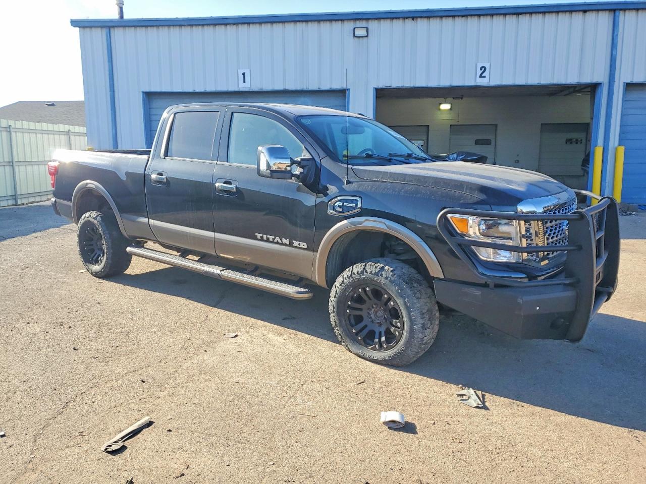 Nissan Titan