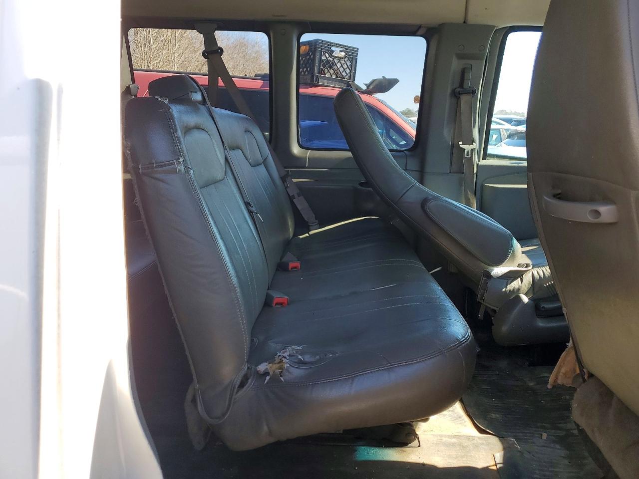 Chevrolet Express Ls