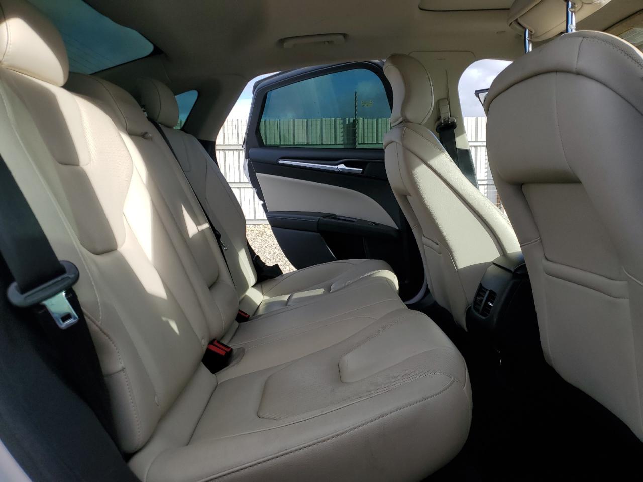 Ford Fusion Titanium/platinum Hev