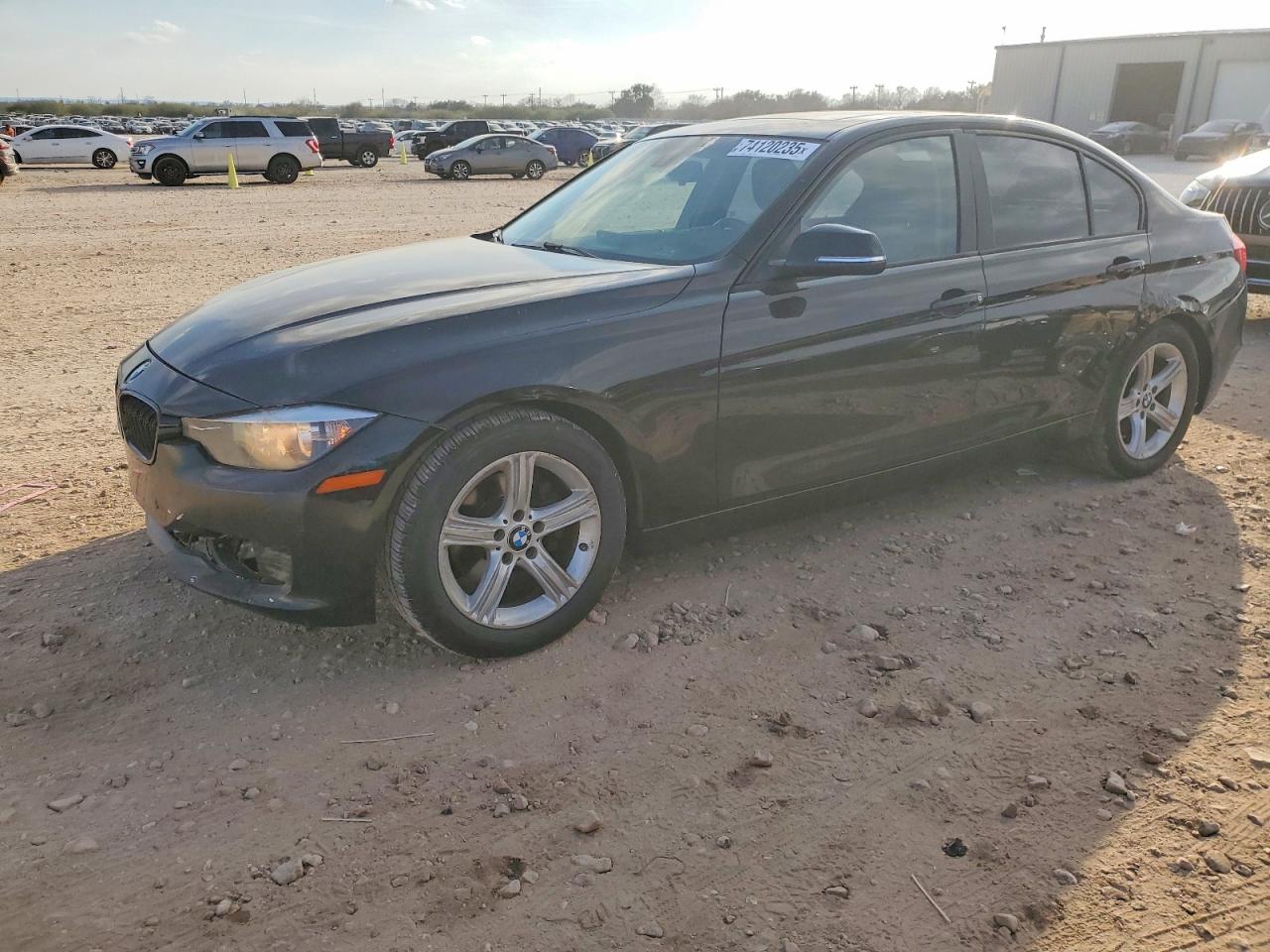 Salvage BMW 3 Series Image