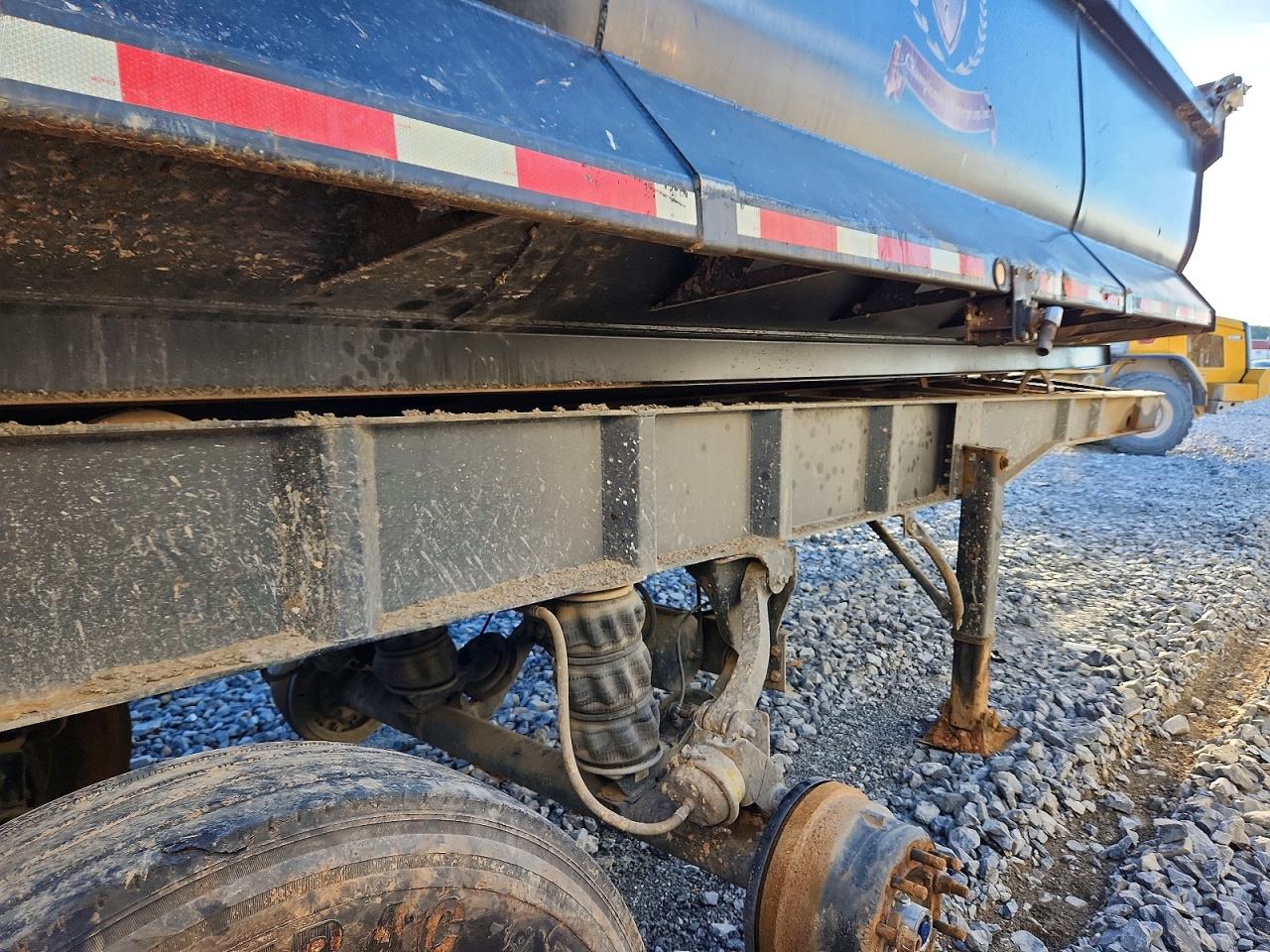 Dump Trailer