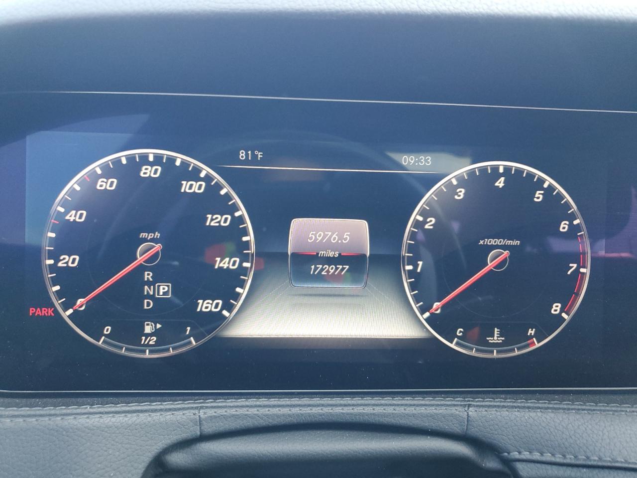 Mercedes-Benz S-Class 560