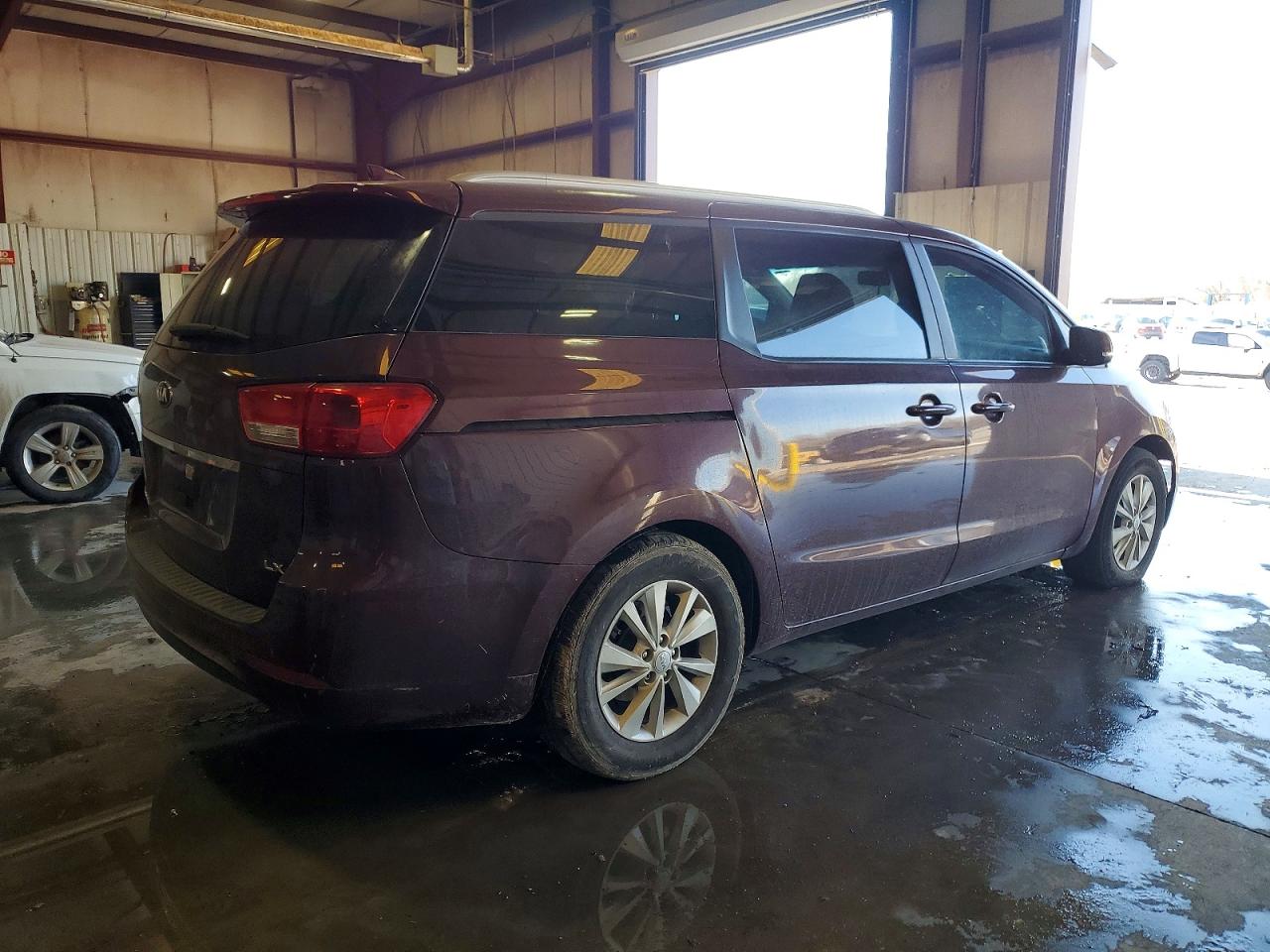 Kia Sedona Lx