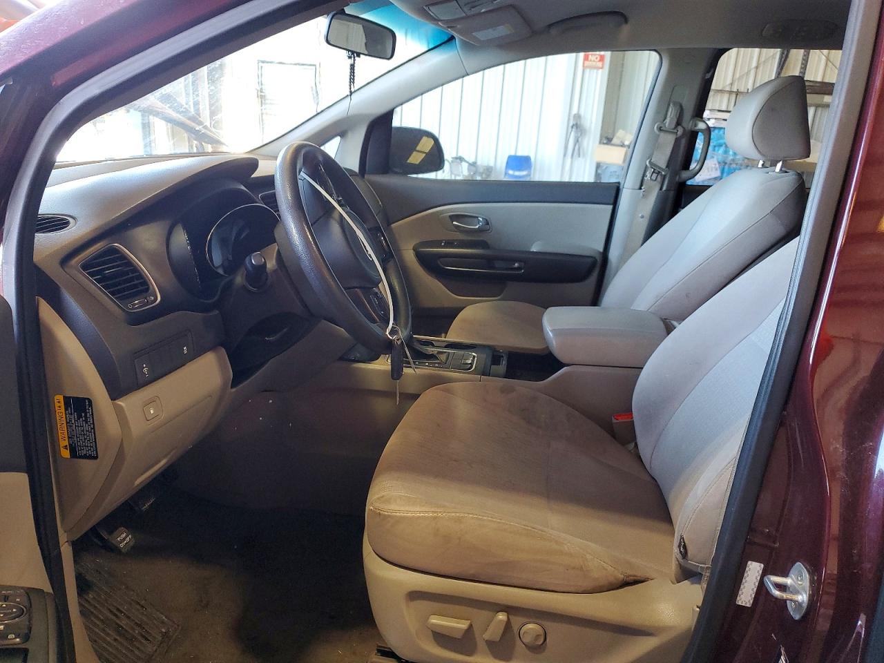 Kia Sedona Lx