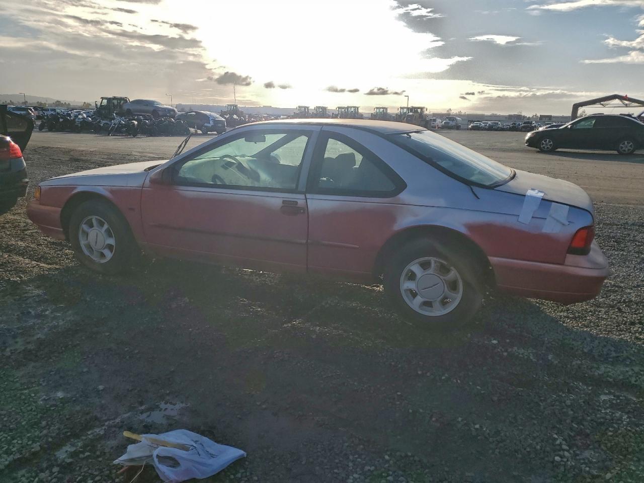 Ford Thunderbird Lx