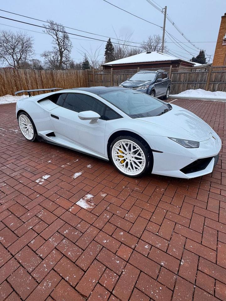 Salvage Lamborghini Huracan Image