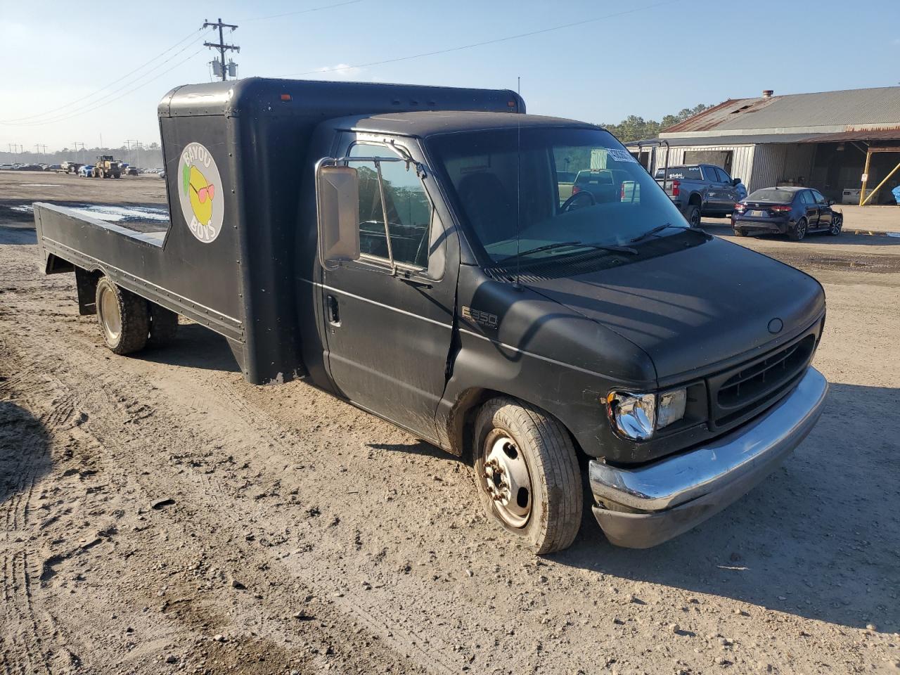 Ford Econoline E350 Super Duty Cutaway Van