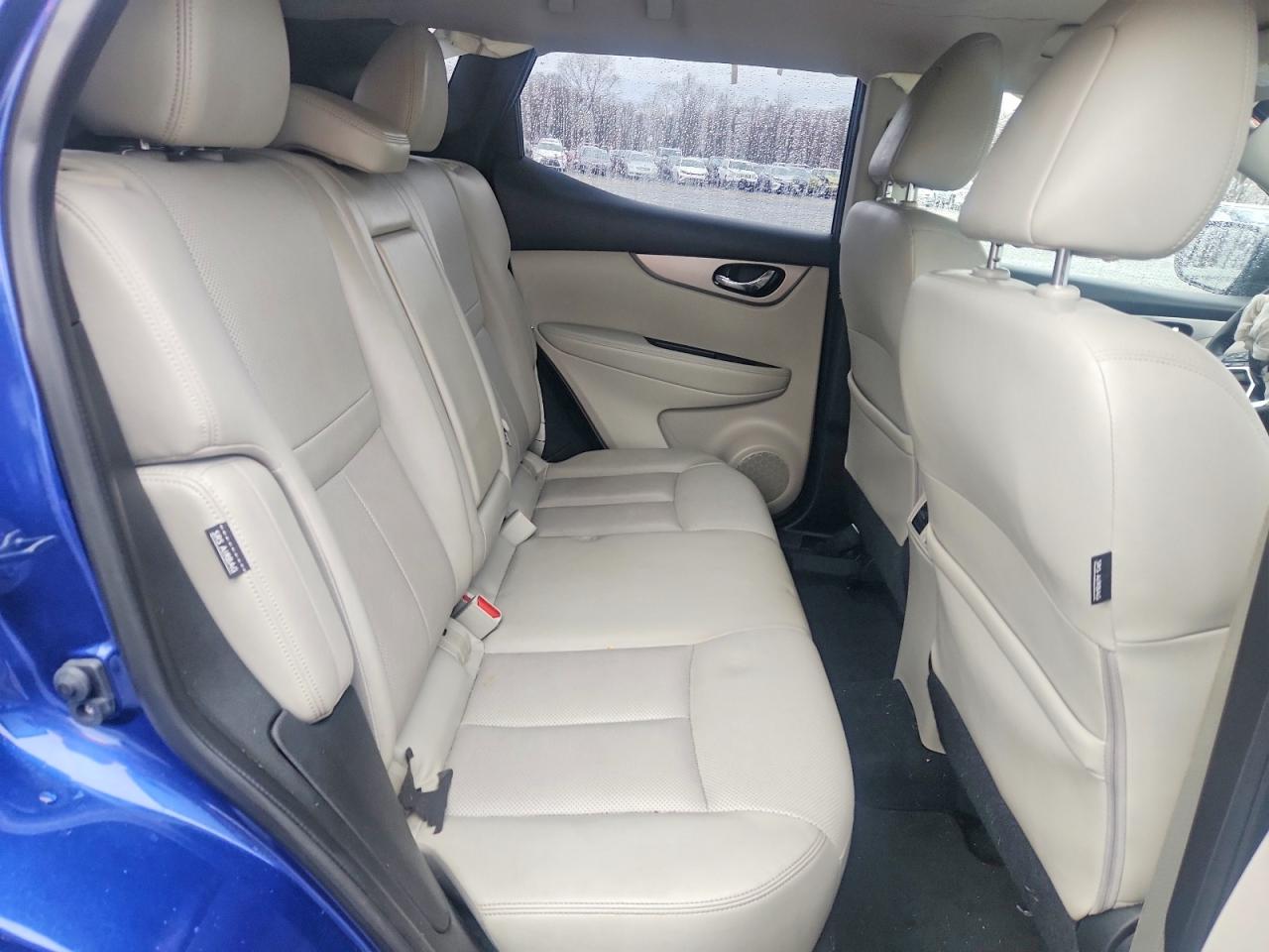 Nissan Rogue S