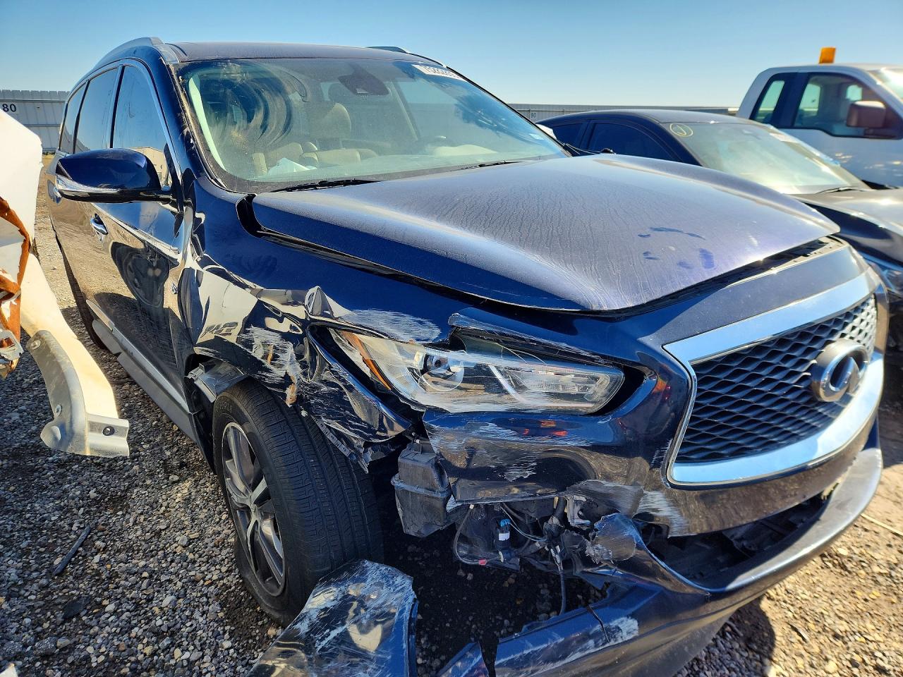 INFINITI Qx Luxe