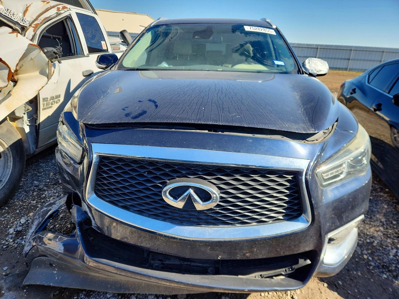 INFINITI Qx Luxe