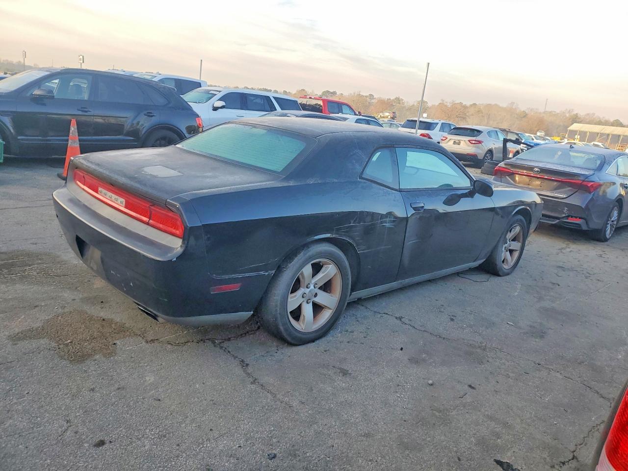 Dodge Challenger Sxt