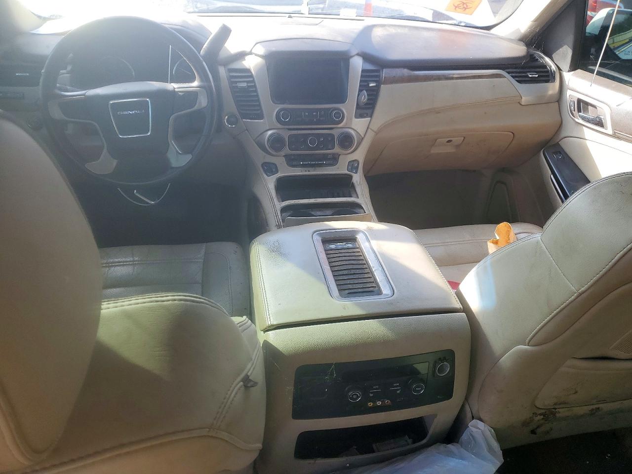 GMC Yukon Denali