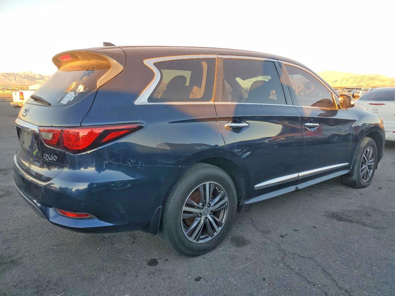INFINITI Qx