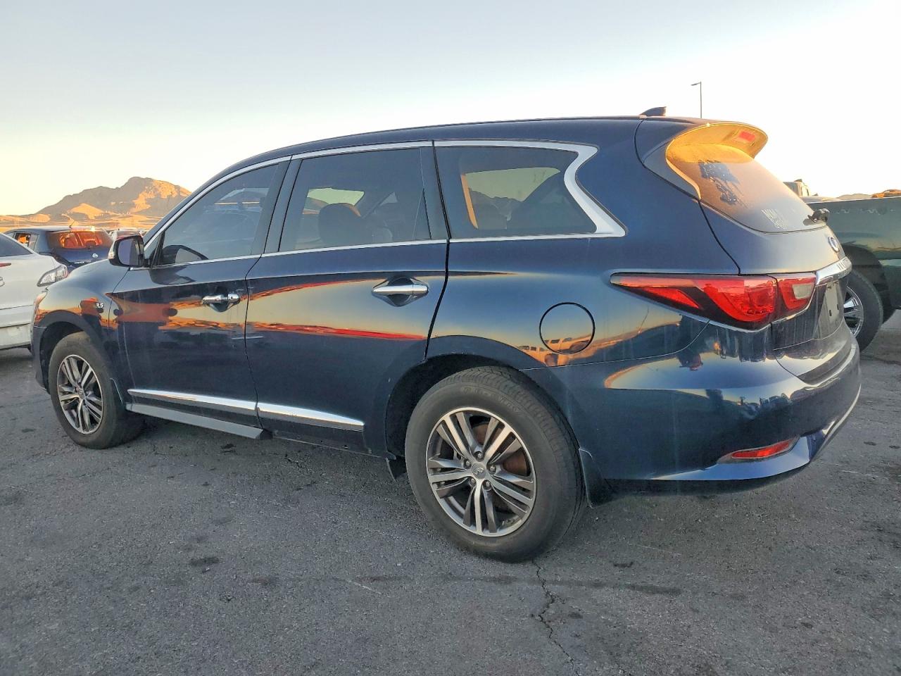 INFINITI Qx