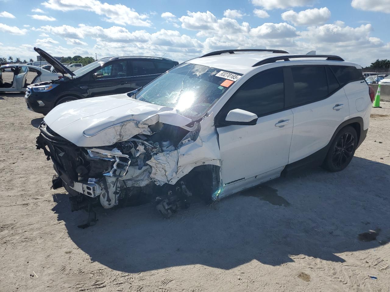 Salvage GMC Terrain Image