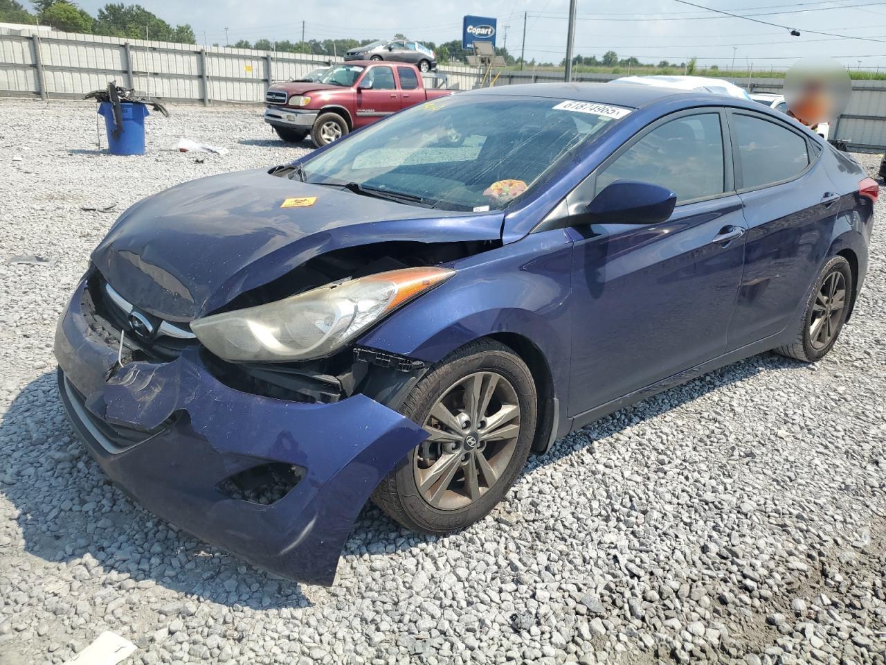 Salvage Hyundai ELANTRA Image