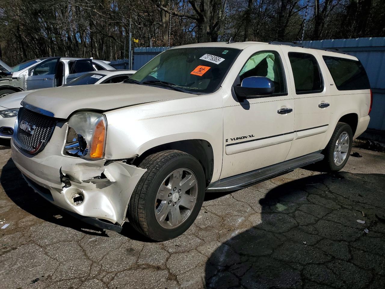 Salvage GMC Yukon Image