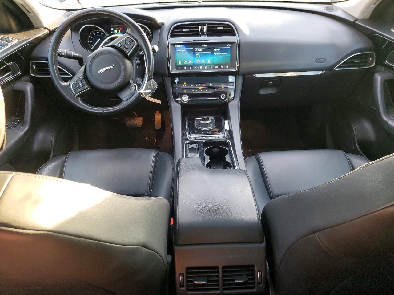 Jaguar F-PACE Premium