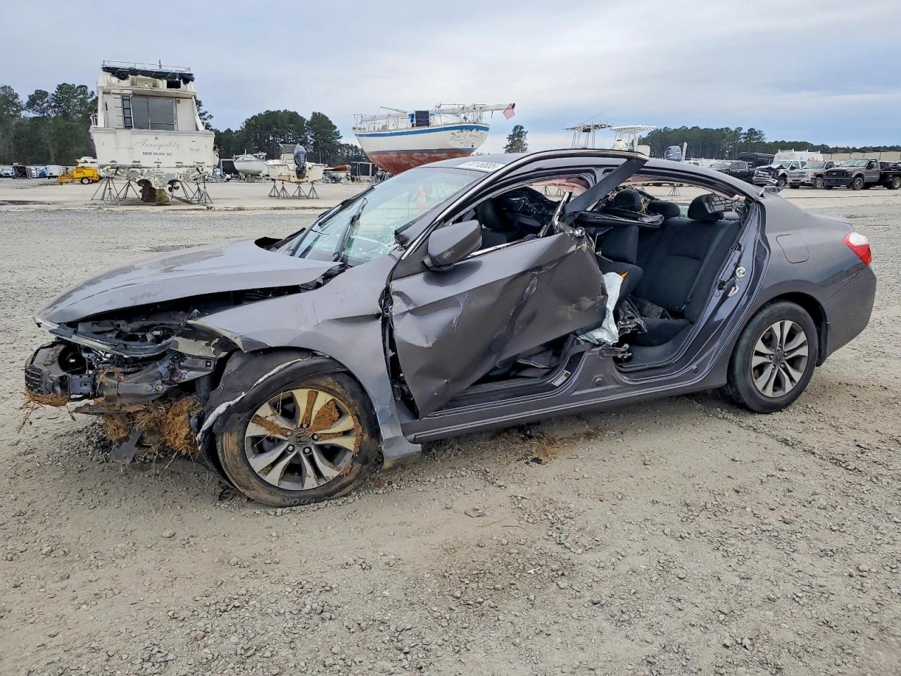 Salvage Honda Accord Image