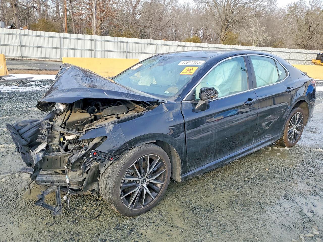 Salvage Toyota Camry Image