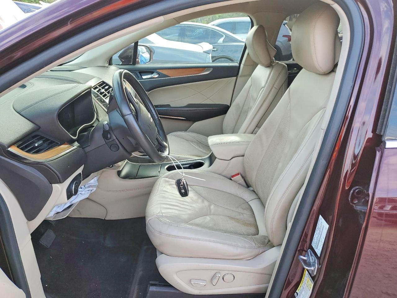 Lincoln MKC Select